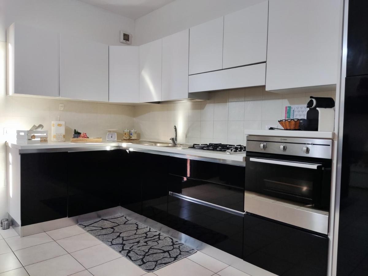Vico Stazione Apartment Uta Экстерьер фото